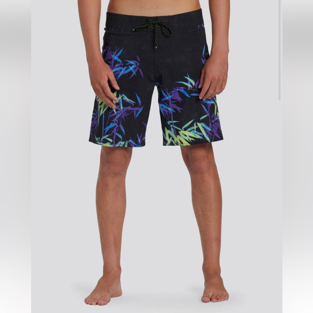 Billabong Men's Board Shorts NWT size 30 BAMBOO NIGHT SWIM TRUNKS